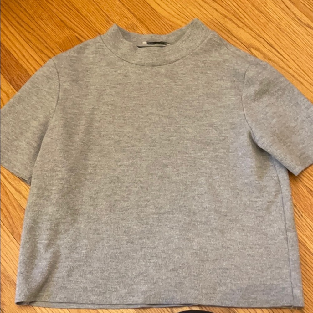 Grey t-shirt, w low turtle neck